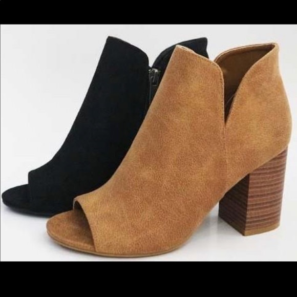 Tan bootie - Picture 2 of 2